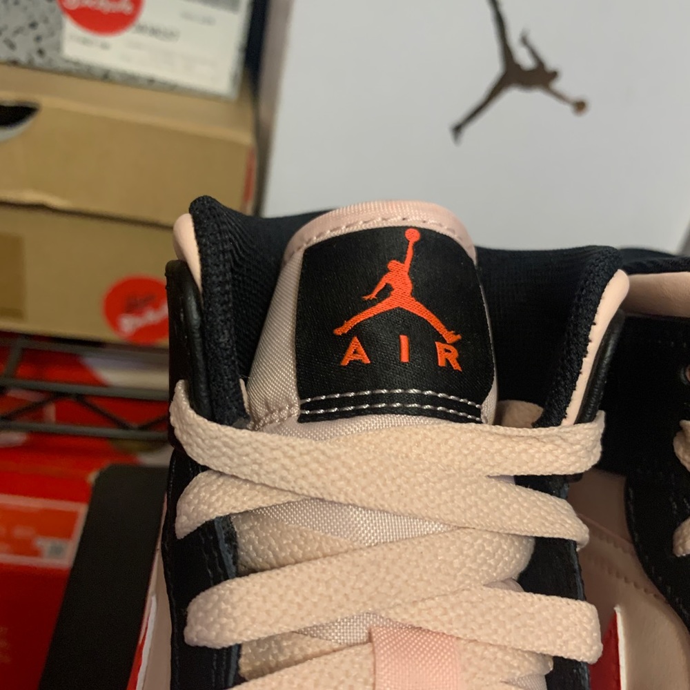 Nike Air Jordan 1 Mid Atmosphere Black Pink Shoes 554725-604 TD (GS) Youth Sizes - Picture 8 of 12